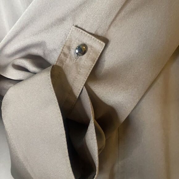 AK Anne Klein Gray Blouse - Picture 6 of 9